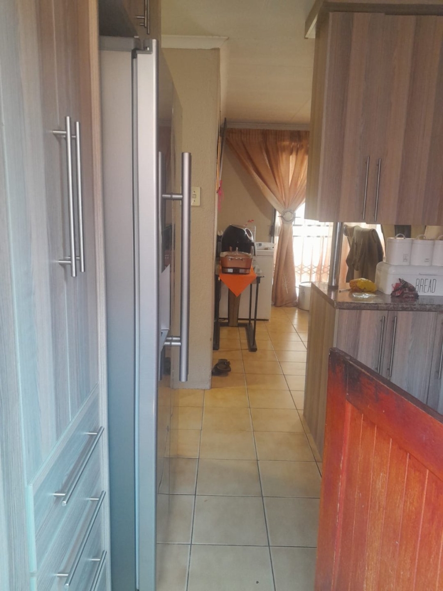 3 Bedroom Property for Sale in Morula View North West